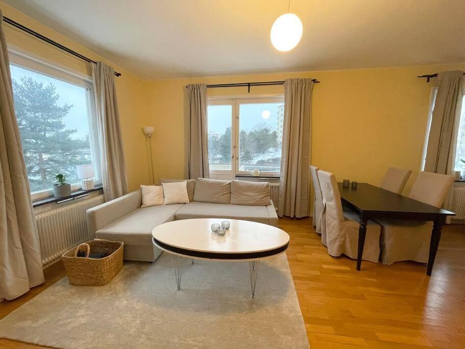 Trivsamma Lagenheter Med Fri Parkering Daire Stokholm Dış mekan fotoğraf